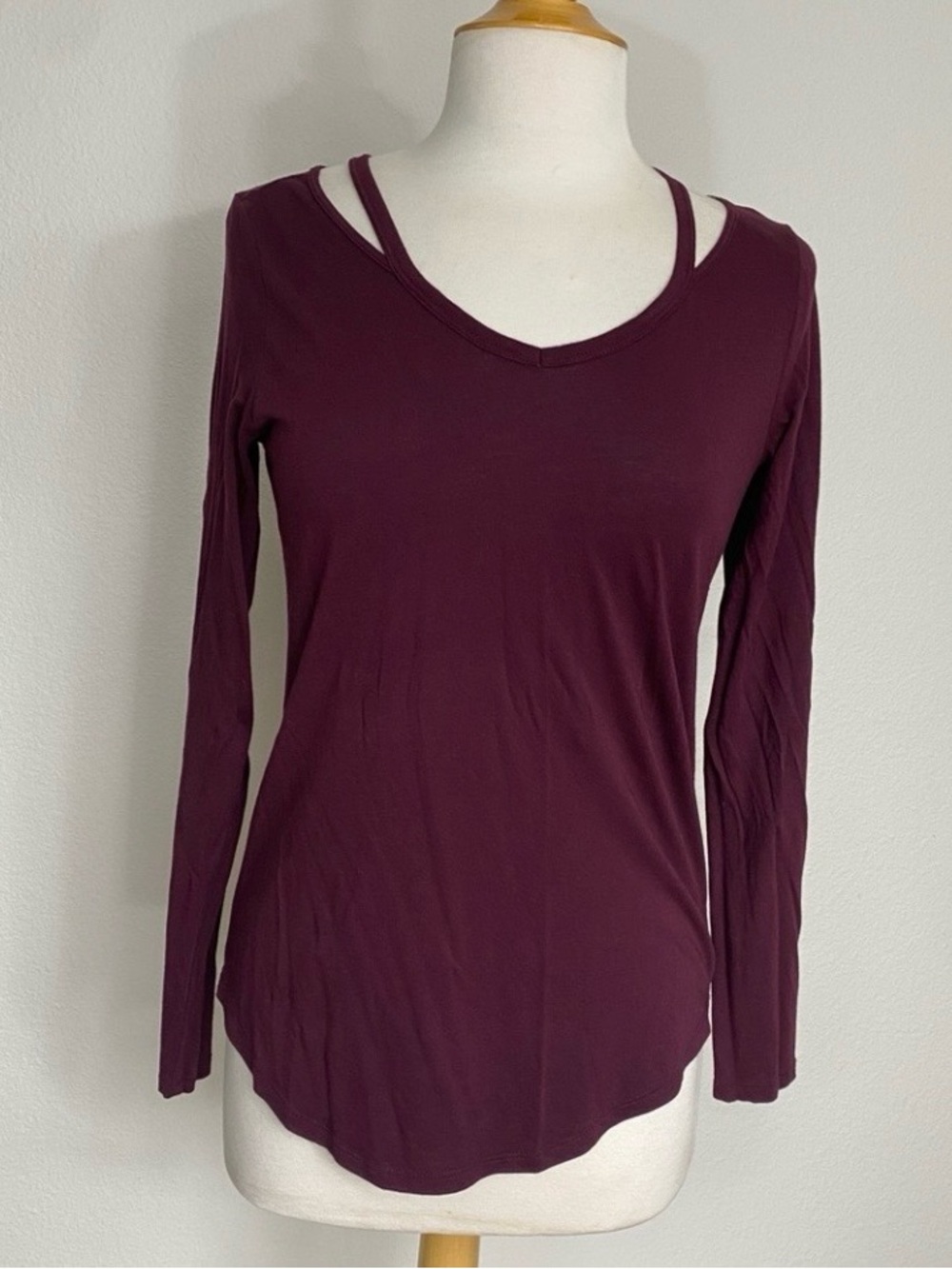 3/$25 LOFT Womens Plum Stretch Long Sleeve T-Shirt Size Small Retro Casual